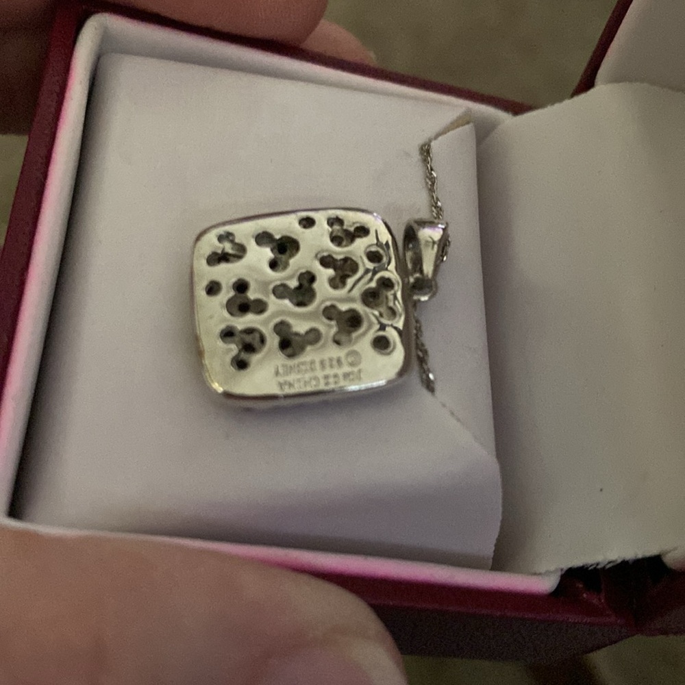 Silver Mickey ear necklace - Picture 4 of 5